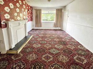 Lounge- click for photo gallery